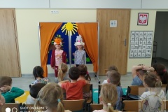 Międzynarodowy Dzień Teatru grupa "Pszczółki"