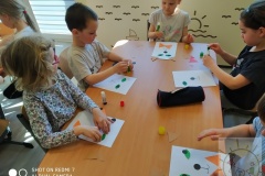 Międzynarodowy Dzień Teatru grupa "Pszczółki"