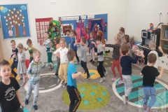 Międzynarodowy Dzień Teatru grupa "Wiewiórki"
