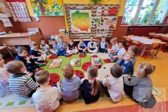 Święto Flagi grupa "Wiewiórki"