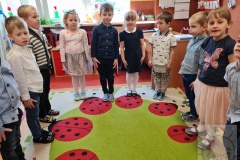 Święto Flagi grupa "Wiewiórki"